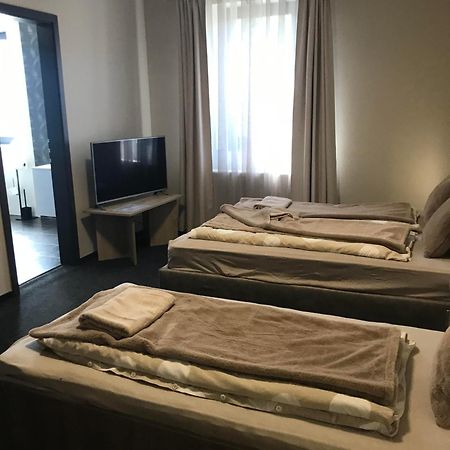 4 Haloszobas Pihenj Meg Vendeghaz Nyíregyháza Exteriér fotografie